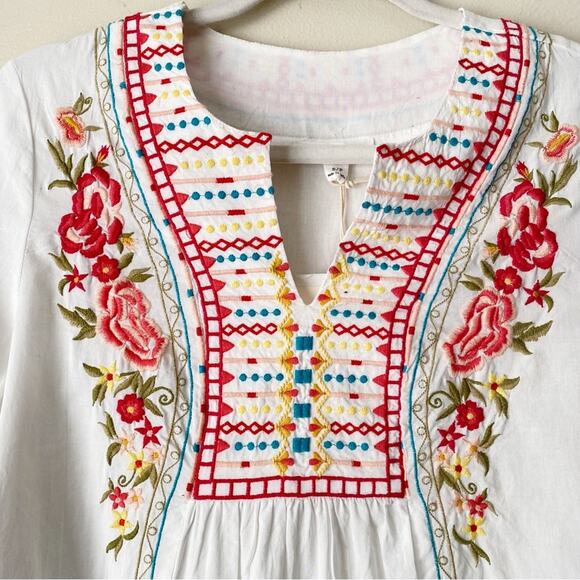 Beachlunchlounge | Boho Embroidered Floral Top Bell Sleeve White Small NWT - Picture 3 of 7